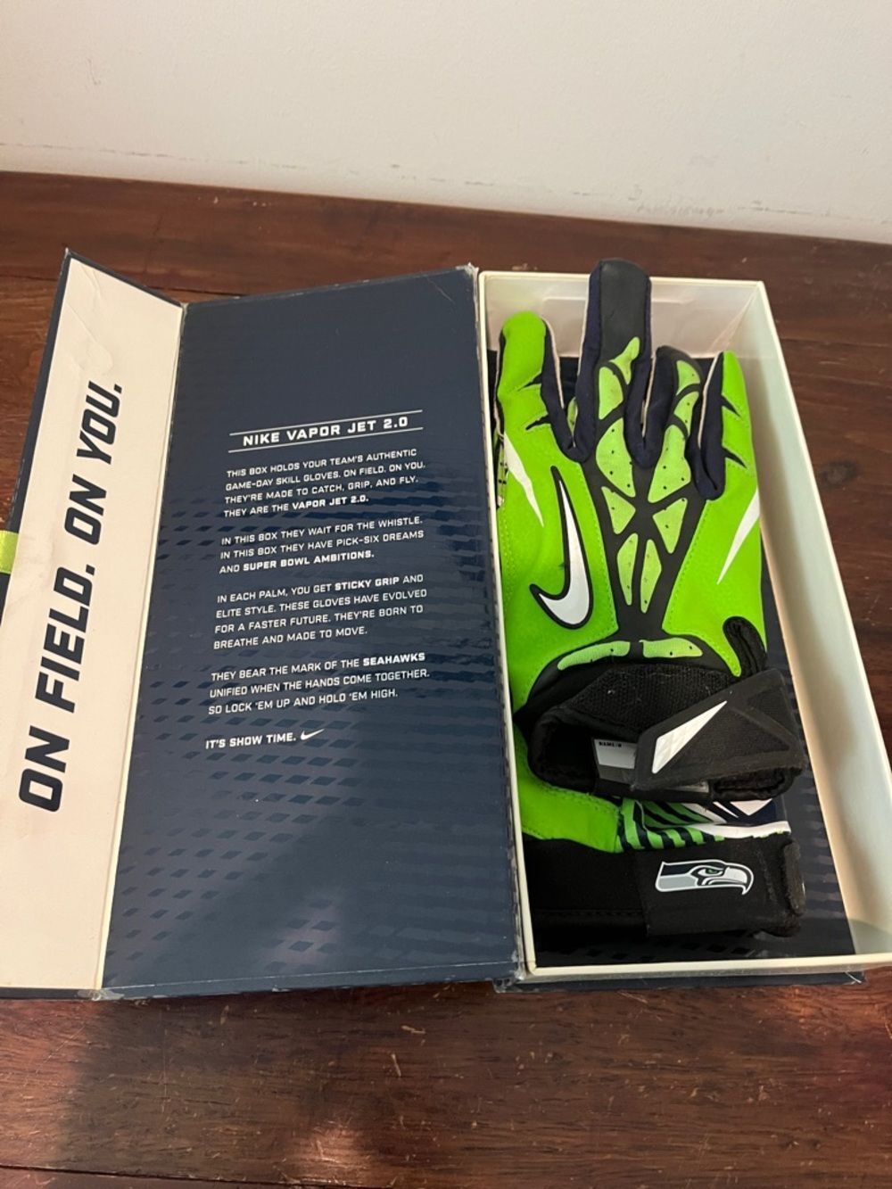 Nike Vapor Jet 2.0 Seahawks Foitball Recievers Gloves Adult Medium in Box